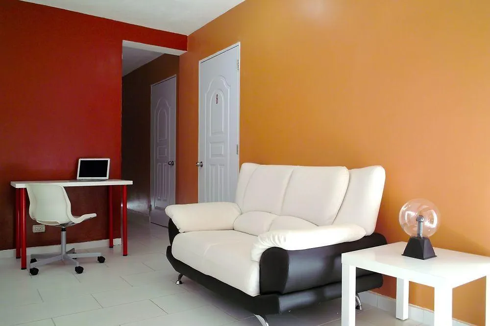 Santo Domingo Bed And Breakfast Hostel
